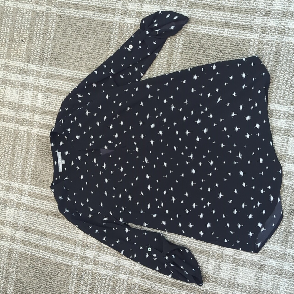 Maternity shirt size xs